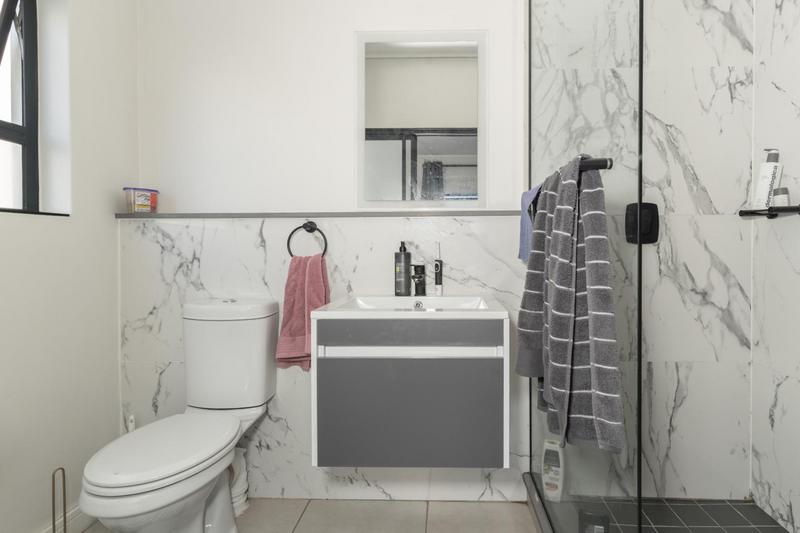 1 Bedroom Property for Sale in The Huntsman Western Cape